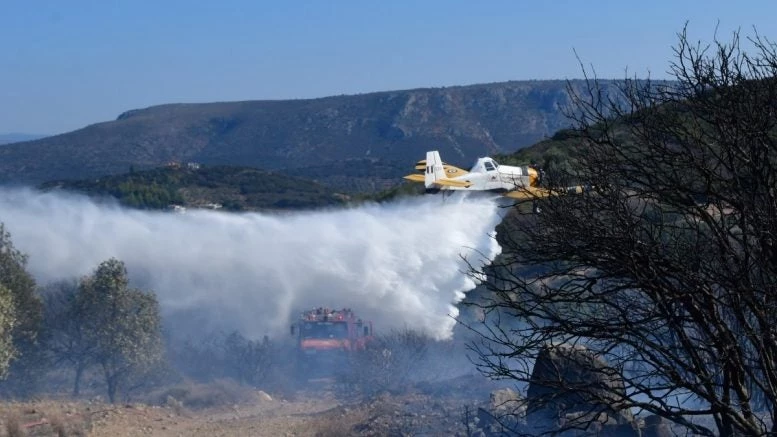 Μαίνονται τα πύρινα μέτωπα σε Χανιά και Κάρυστο – Σε κόκκινο συναγερμό η Πυροσβεστική λόγω ανέμων